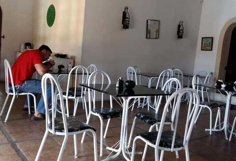 ホテル Pousada Casa Bella