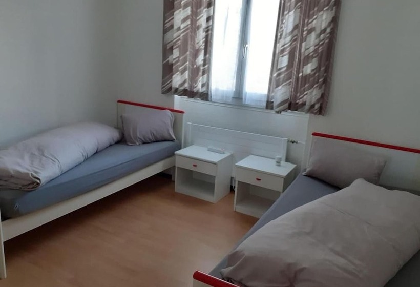 پانسیون Ferien Haus Heidi