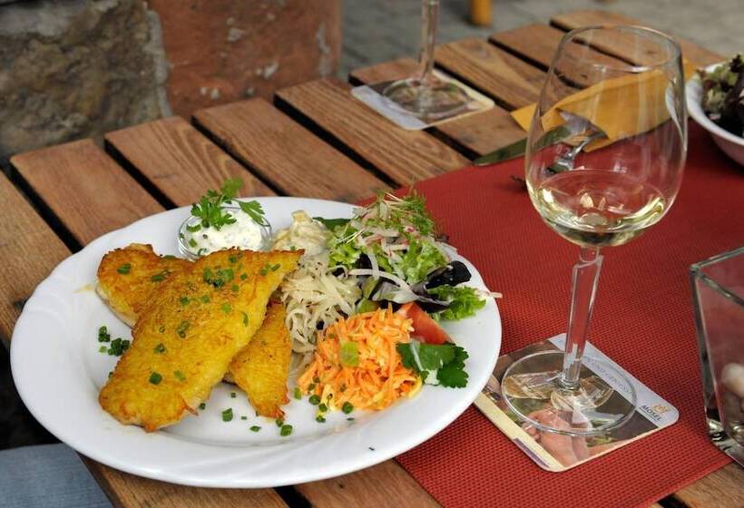 Пансион Wein & Gästehaus M. Bai