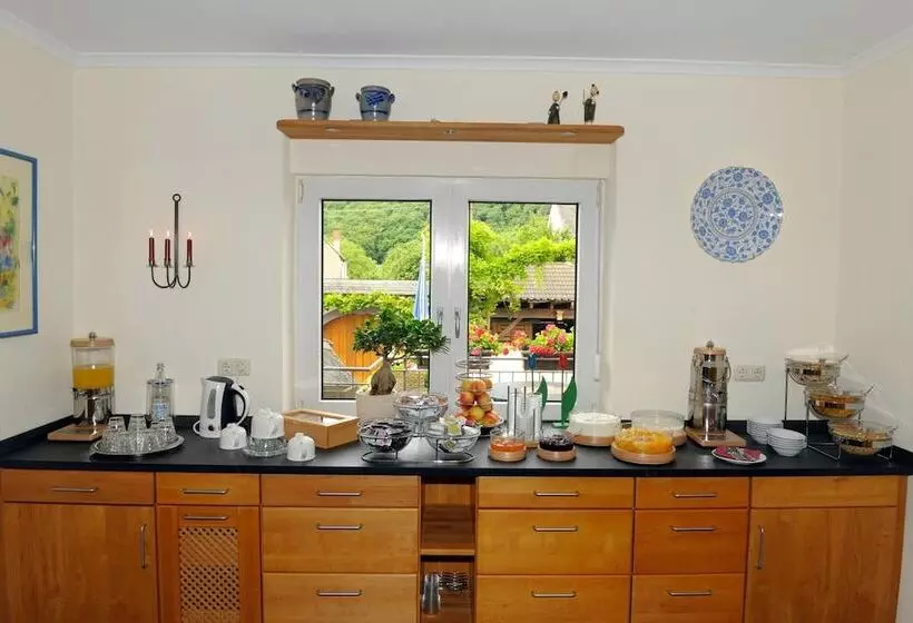 Majatalo Wein & Gästehaus M. Bai