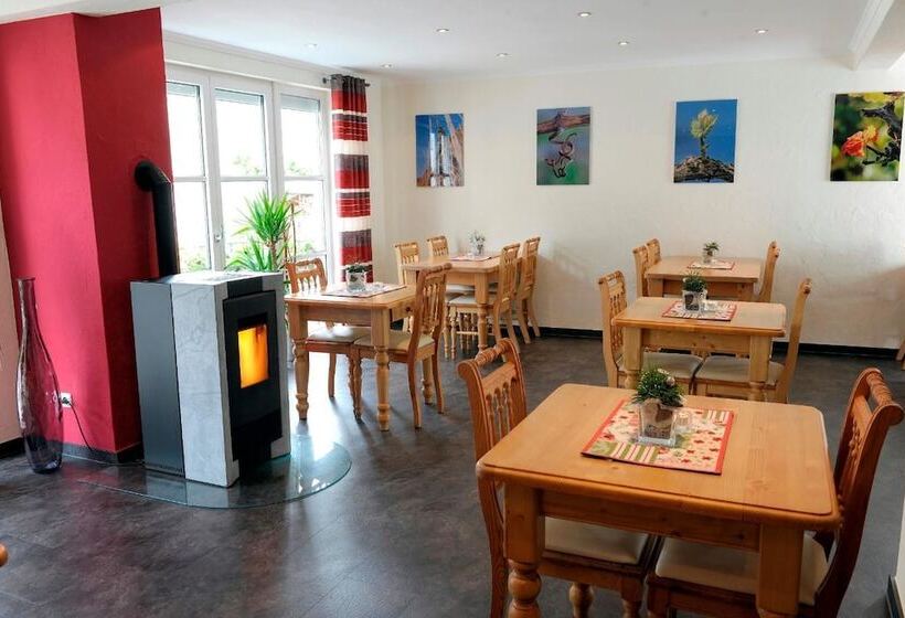 Пансион Wein & Gästehaus M. Bai