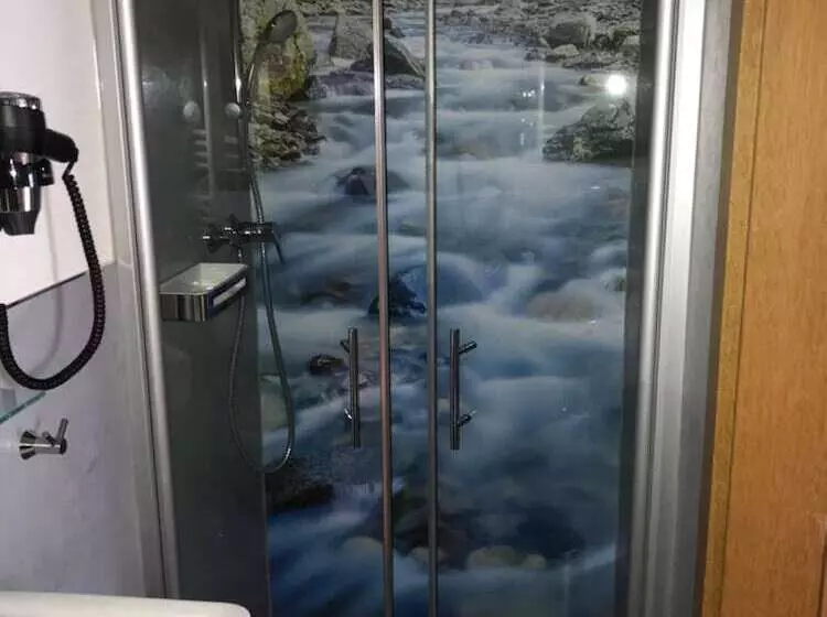 Majatalo Wein & Gästehaus M. Bai