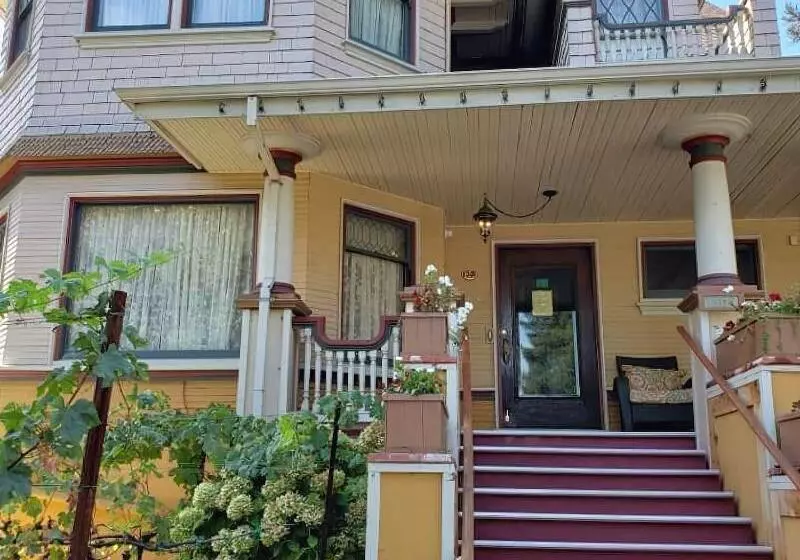 住宿加早餐  Cabernet House, An Old World Inn