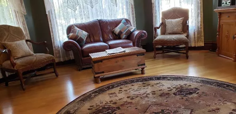 住宿加早餐  Cabernet House, An Old World Inn