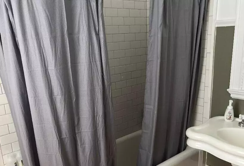 민박 The Mulburn Inn