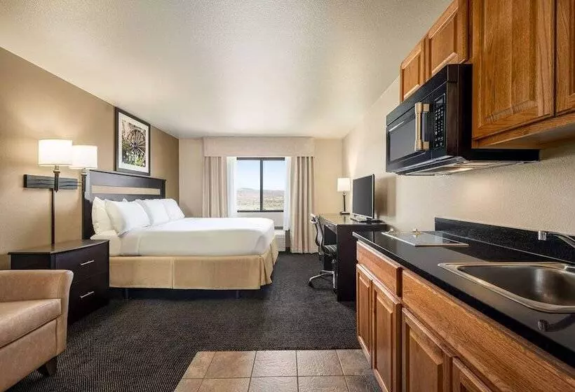 فندق Baymont By Wyndham Elko