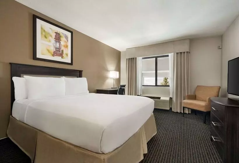 فندق Baymont By Wyndham Elko