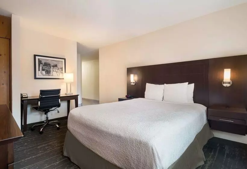 Отель Best Western Mt. Hood Inn