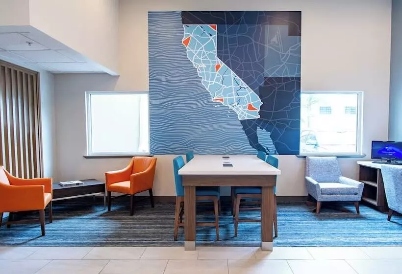 酒店 Holiday Inn Express Oakdale, An Ihg