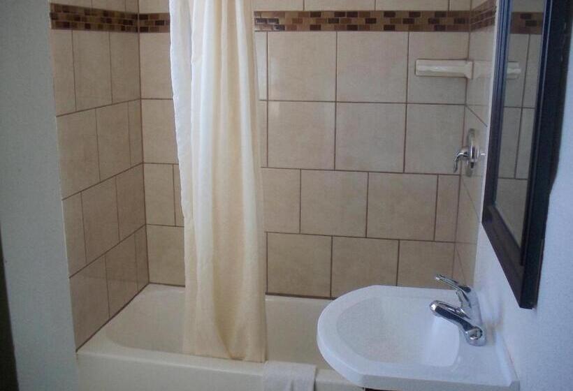 Szálloda Deluxe Inn Of Roswell