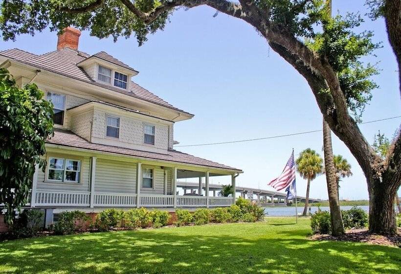 호텔 Night Swan Intracoastal B&b