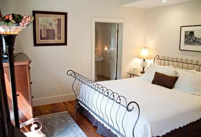 호텔 Night Swan Intracoastal B&b