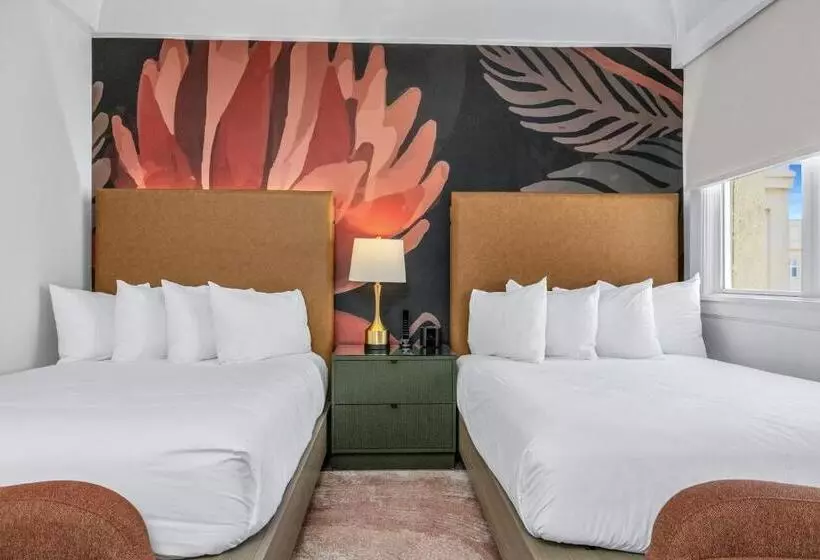 בית מלון כפרי Nob Hill