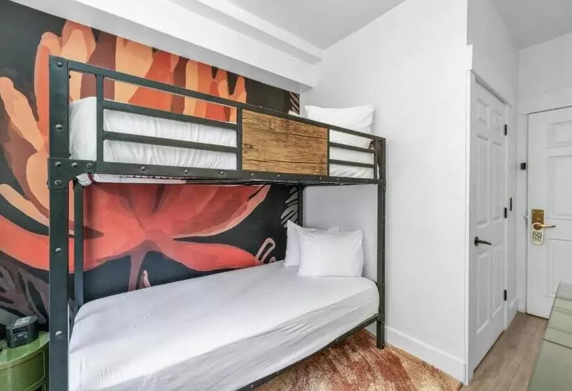 בית מלון כפרי Nob Hill