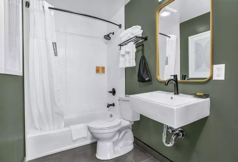 בית מלון כפרי Nob Hill