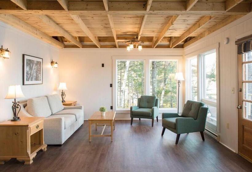 בית מלון כפרי Ocean Gate Resort