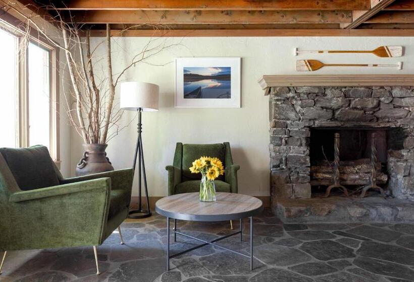 בית מלון כפרי Ocean Gate Resort