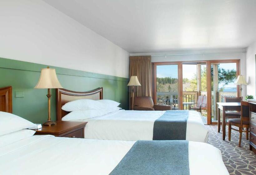 בית מלון כפרי Ocean Gate Resort