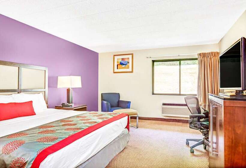 בית מלון כפרי Ramada By Wyndham Rockaway