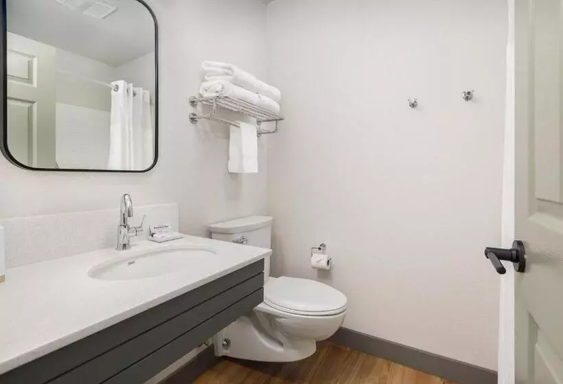 בית מלון כפרי Surfland