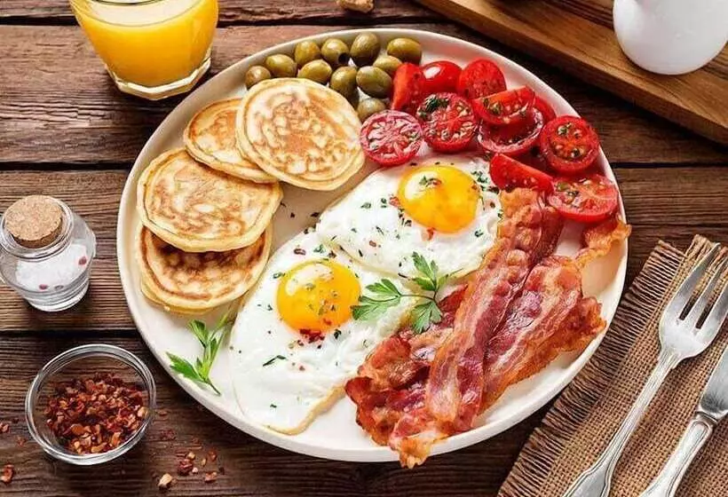 호텔 The Oaks Victorian Inn