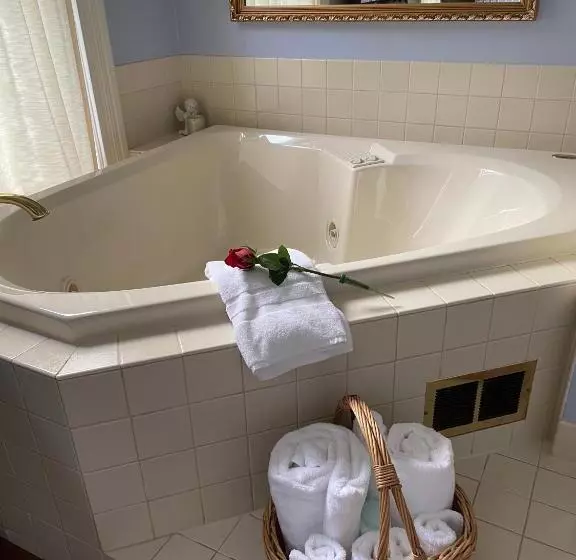 호텔 The Oaks Victorian Inn