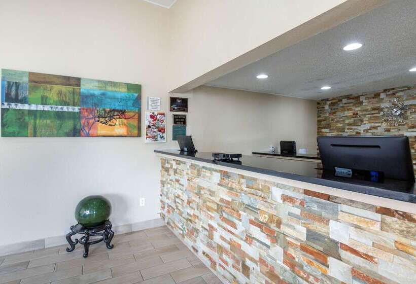 فندق على الطريق Rodeway Inn Auburn Hills   Detroit