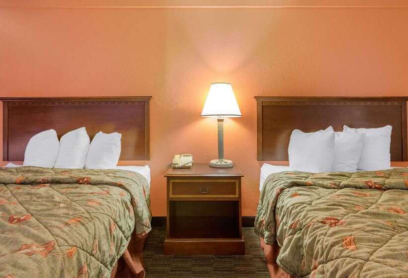 فندق على الطريق Rodeway Inn Auburn Hills   Detroit