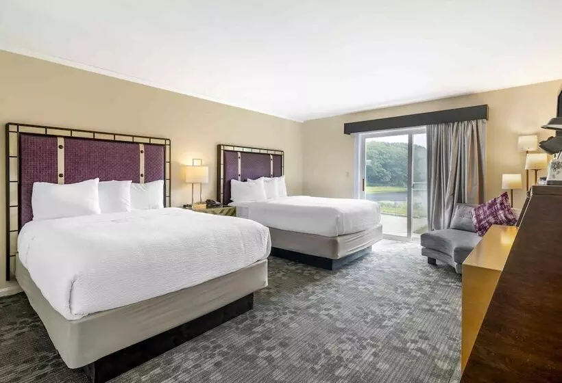 בית מלון כפרי Ogunquit River Inn & Suites