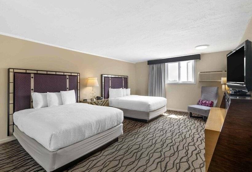 فندق Ogunquit River Inn & Suites