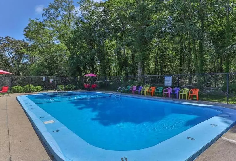 Olde Tavern Motel And Inn Cape Cod