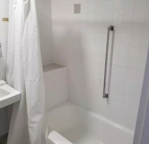 Olde Tavern Motel And Inn Cape Cod