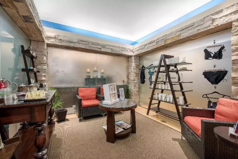 리조트 Omni Interlocken