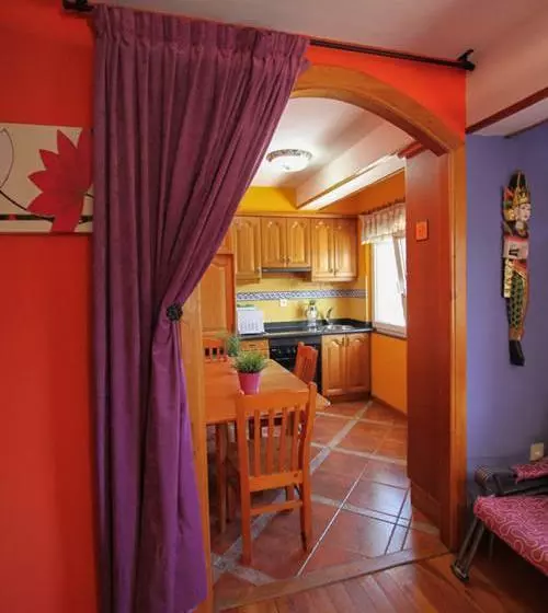 簡易ホテル Alojamientos Fermín