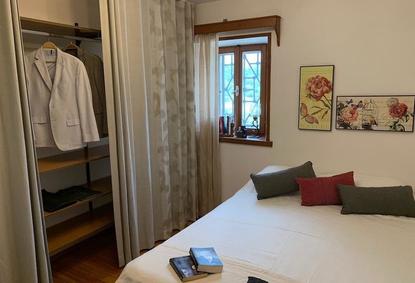 Baskin's Stone Houses