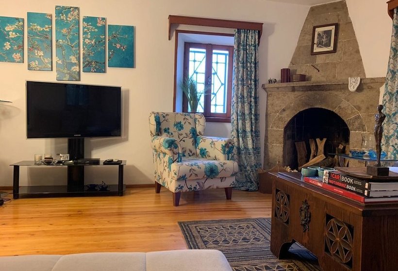 Baskin's Stone Houses