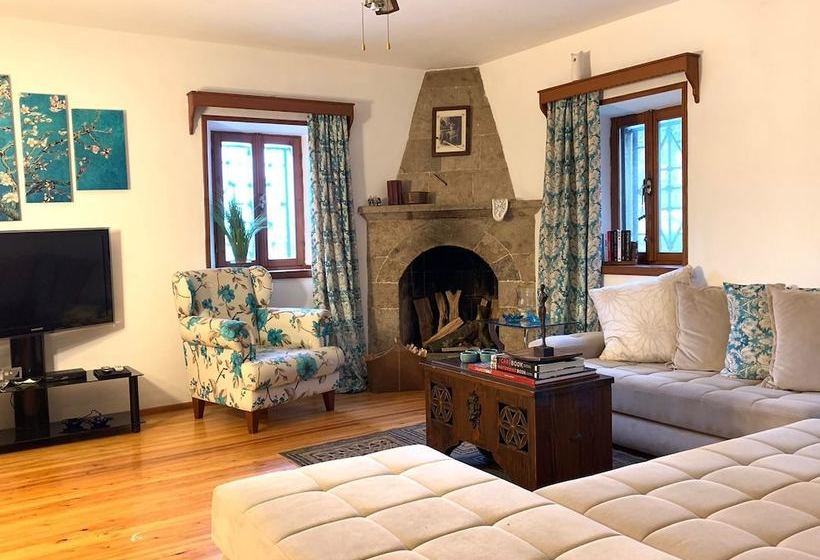 Baskin's Stone Houses