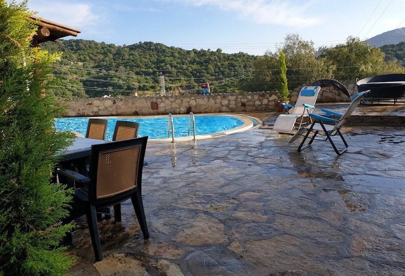 Baskin's Stone Houses