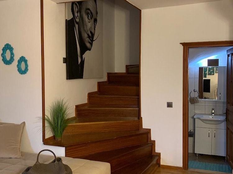 Baskin's Stone Houses