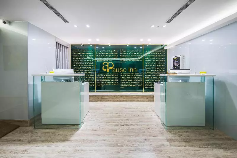 هتل Apause Inn