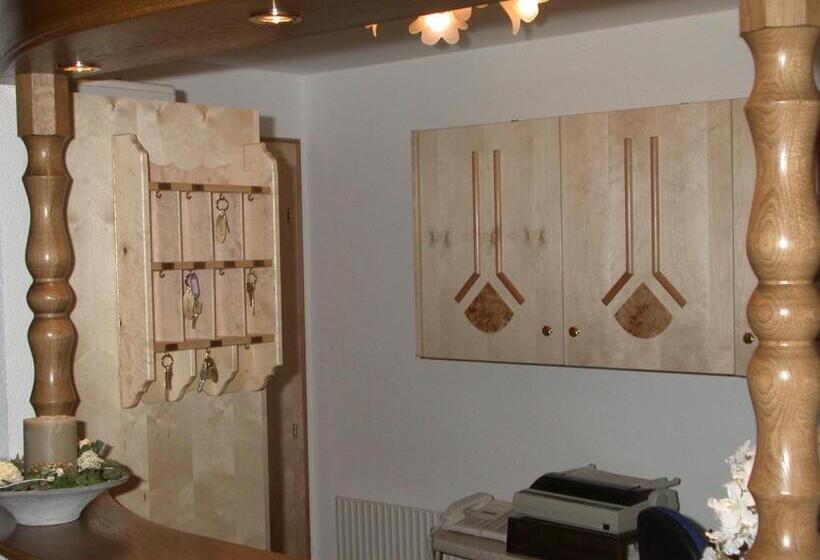 Отель Garni Pradella