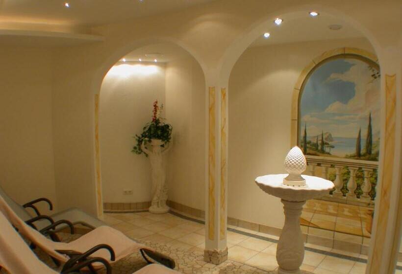 Отель Garni Pradella