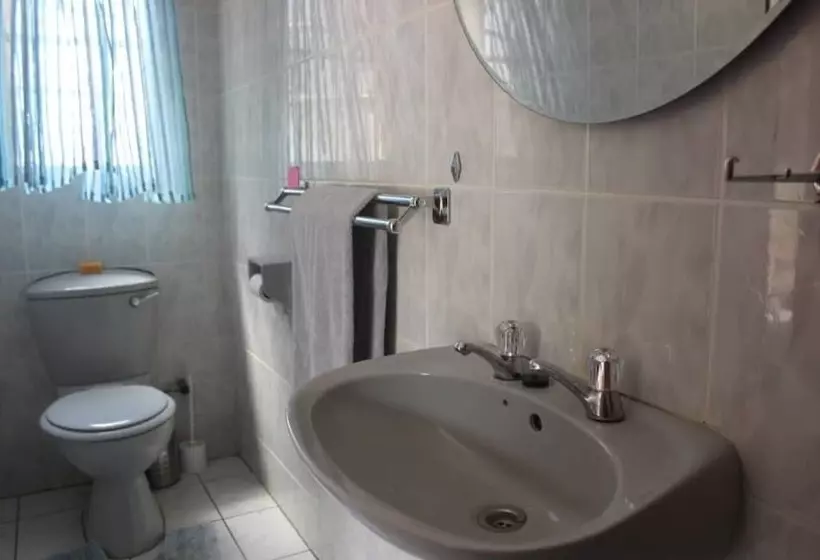 پانسیون Gabzone Guesthouse