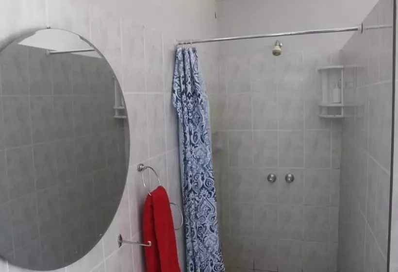 پانسیون Gabzone Guesthouse
