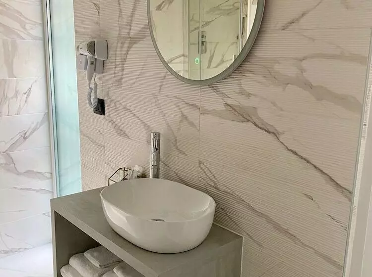 پانسیون Gatto Bianco Le Mura