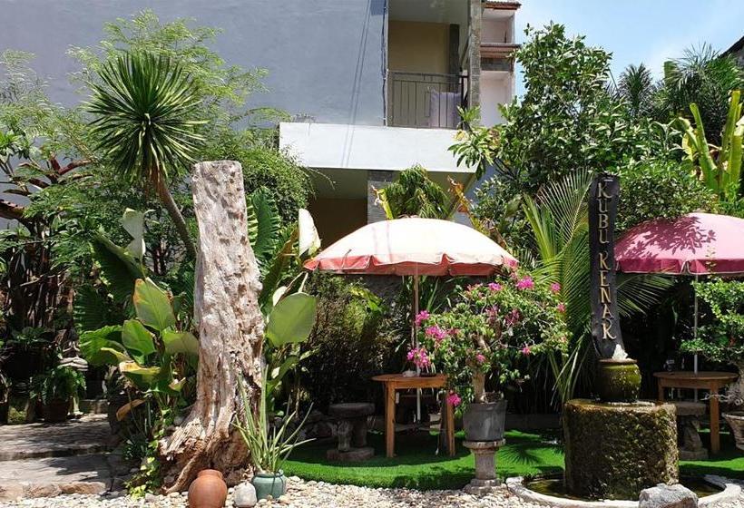 פנסיון Kubu Kenak Guesthouse