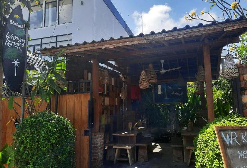 פנסיון Kubu Kenak Guesthouse