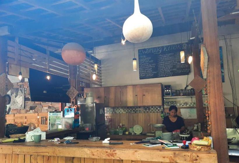 פנסיון Kubu Kenak Guesthouse