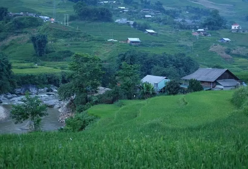 پانسیون Opal House
