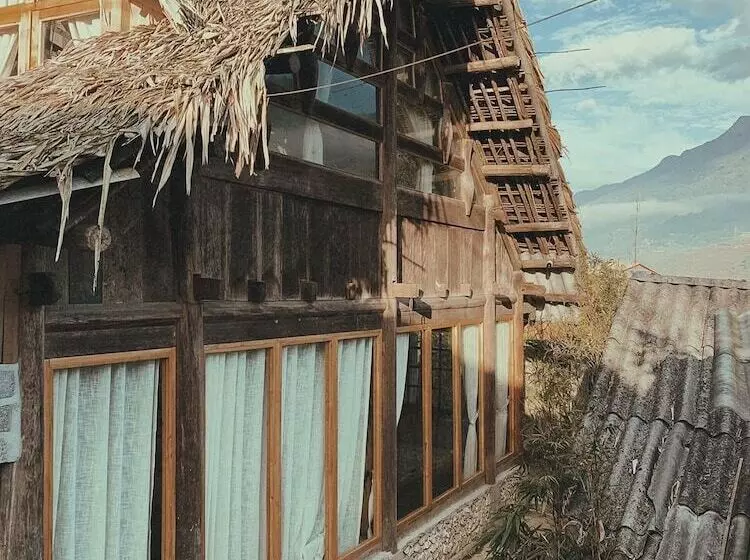 پانسیون Opal House
